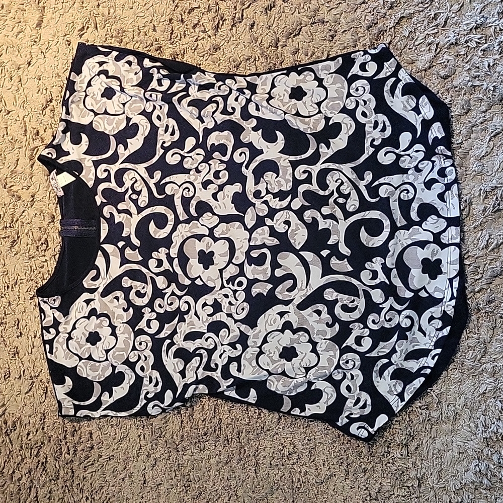 Floral Navy Zipper Back Tank